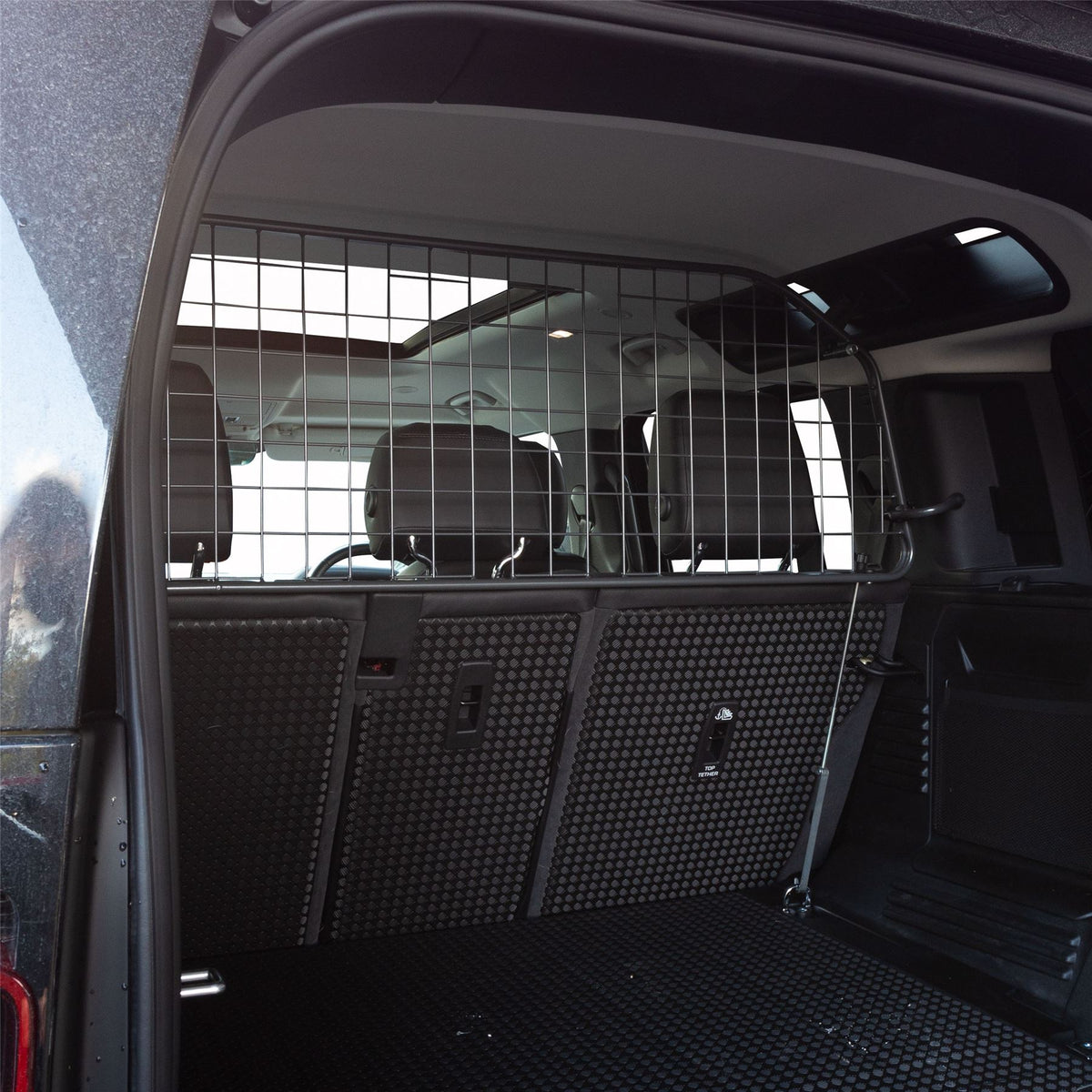 Land Rover Defender Dog Guard (2020-on)