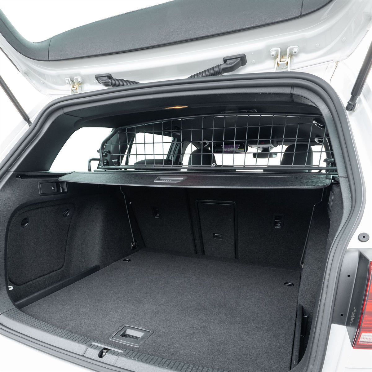 VW Golf Estate Dog Guard (2016-2020)