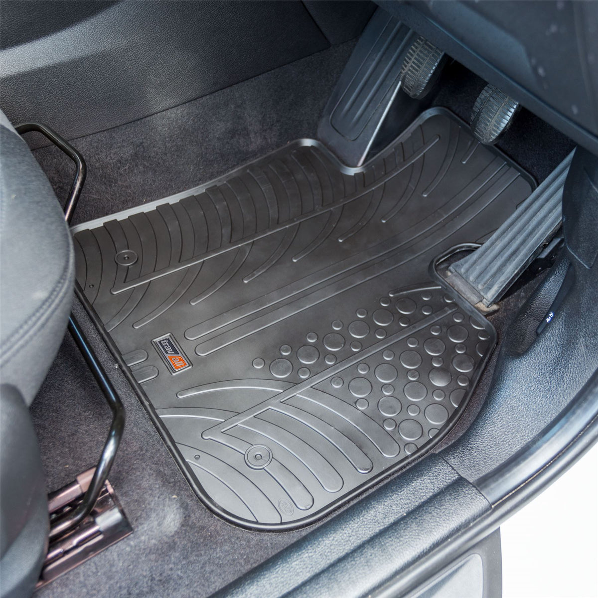 BMW Serie 2 tappetini per auto in gomma Active Tourer (2014-2021)