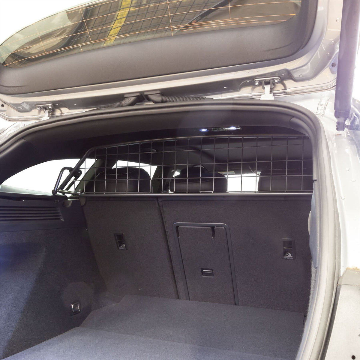 VW Arteon Dog Guard (2020-on)