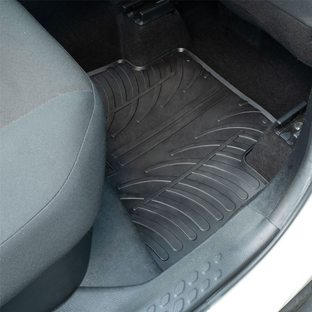 Tappetini per auto in gomma Toyota C-HR (2016-2019)