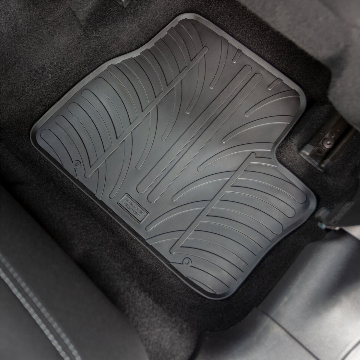 Peugeot 2008 Mats di auto in gomma (2016-2019)